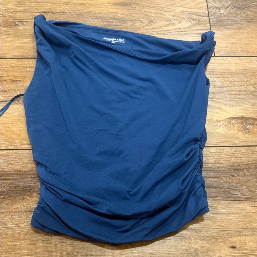 A&F twist strap cropped tank top